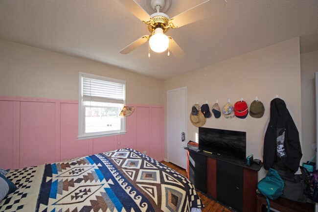 Building Photo - 314 Woodhaven Dr