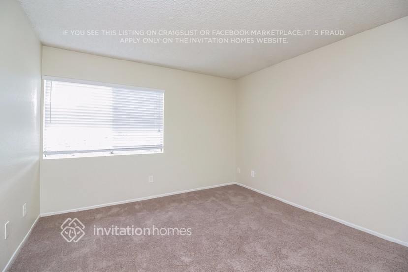 Building Photo - 14310 Agave St