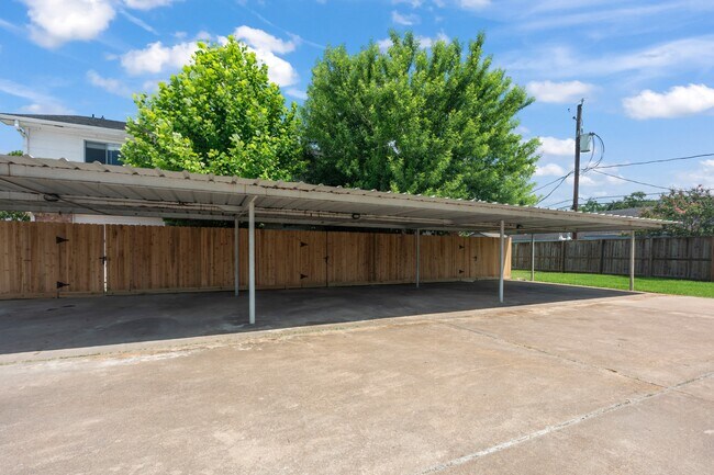 Building Photo - 6713 Biggs Ct