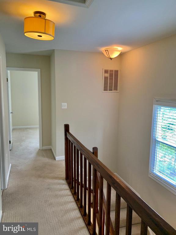 Building Photo - 1569 Templeton Pl