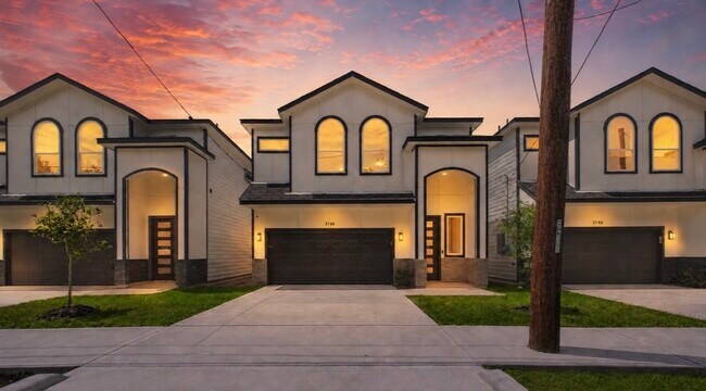 Building Photo - 3748 Corder St