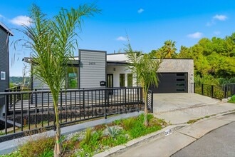 Building Photo - 2409 Yorkshire Dr