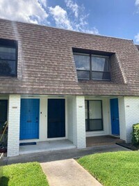 Building Photo - 3 Bedroom 2 Bathroom Condo at Palomar Plac...
