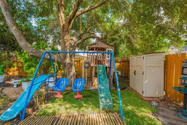 Building Photo - 24543 Carlton Springs Ln