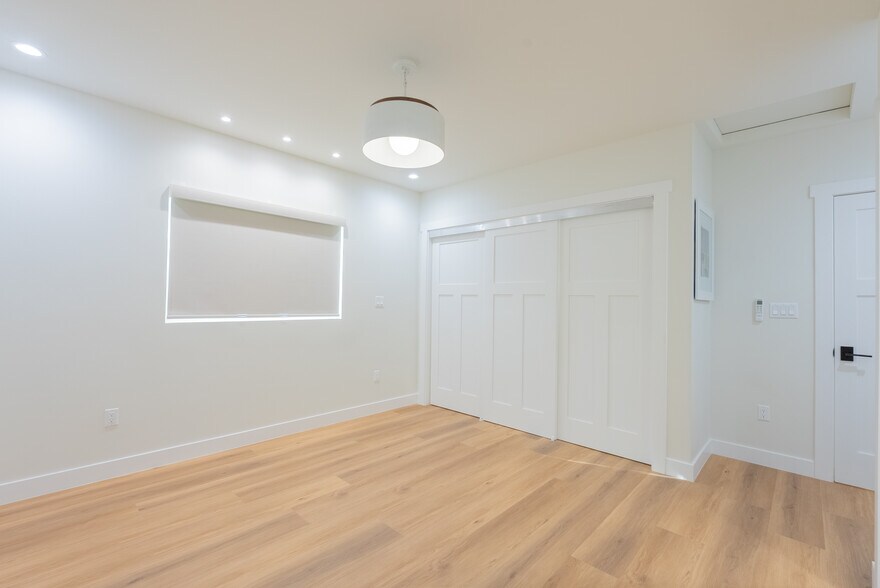 Master Bedroom - 14902 Hesby St