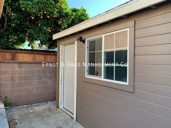 Primary Photo - 2360 Golden Ave
