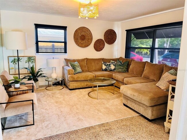 Building Photo - 3208 E Maritana Dr