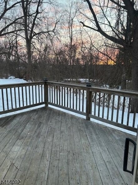 Building Photo - 44 Oak St