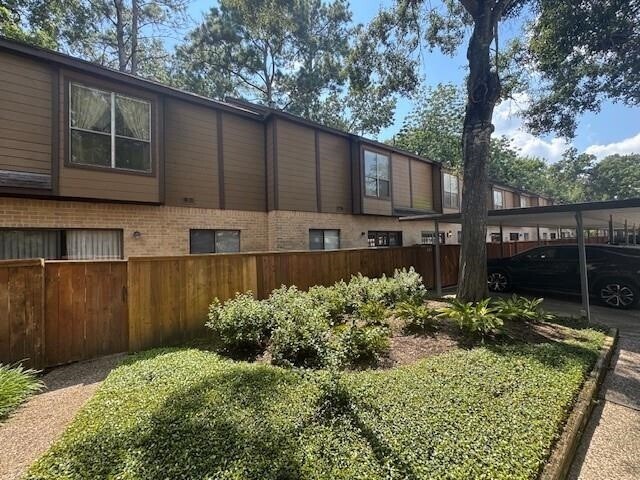 Building Photo - 11711 Memorial Dr