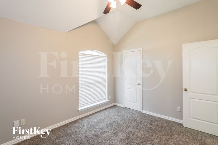 Building Photo - 1234 Shenandoah Dr