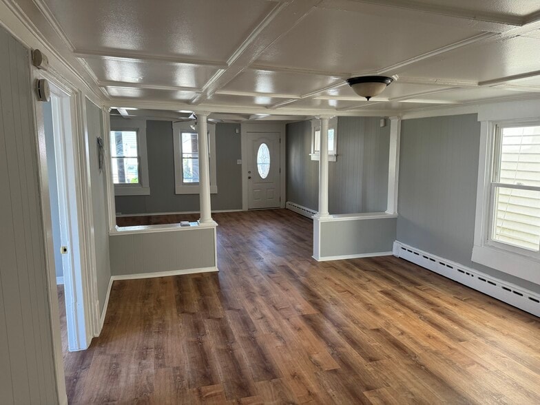 Building Photo - 359 Henry St