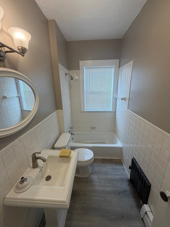 Building Photo - 531 Ash St