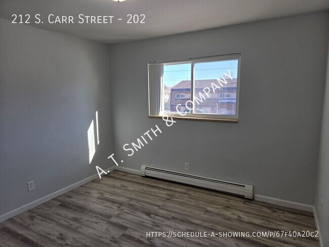 Building Photo - 212 S Carr St