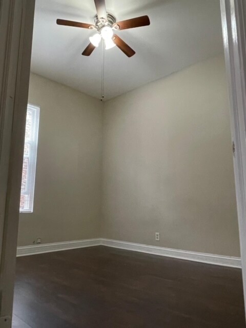 Building Photo - 5616 S Indiana Ave