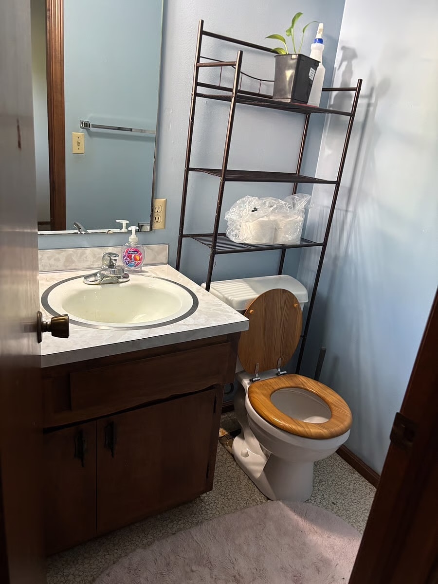 Building Photo - 200 Arrowhead Dr