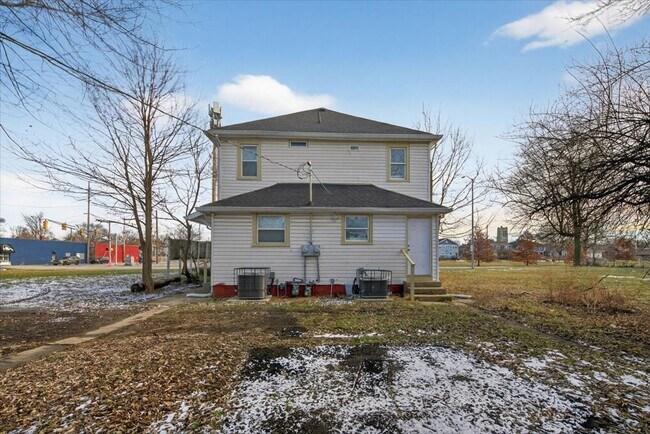 Building Photo - 2956 Central Ave - $1,250/mo.