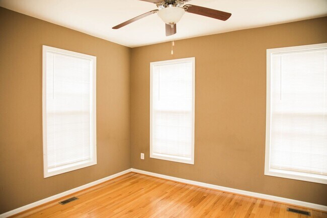 Building Photo - 1400 Timberwood Blvd