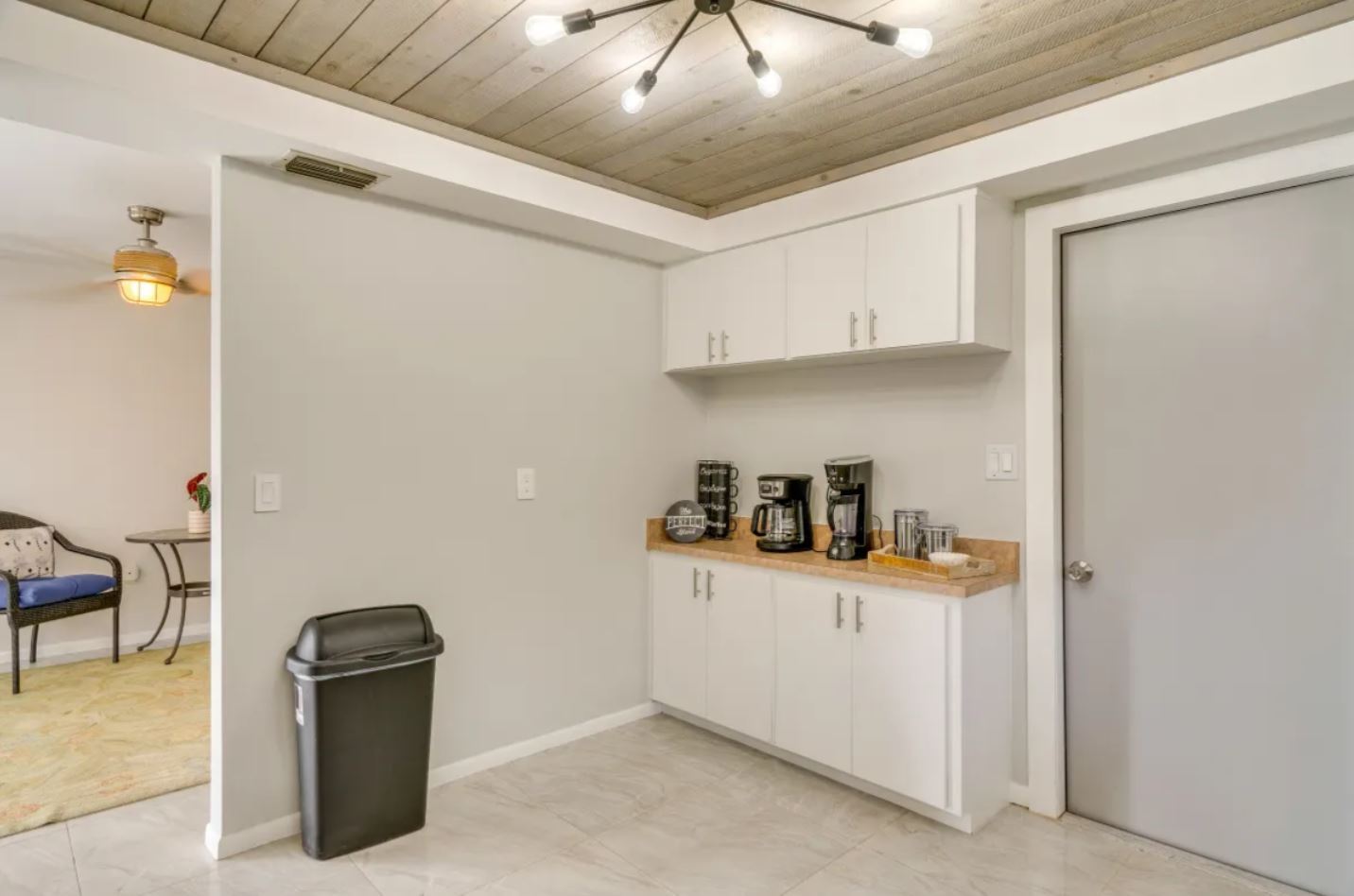 Kitchen - 237 Caddy Rd