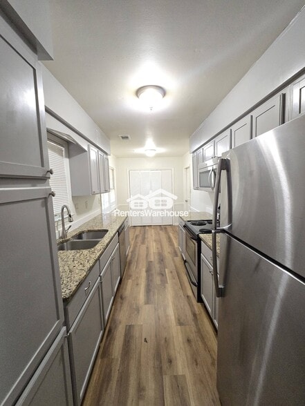 Building Photo - 4959 Demere Ct