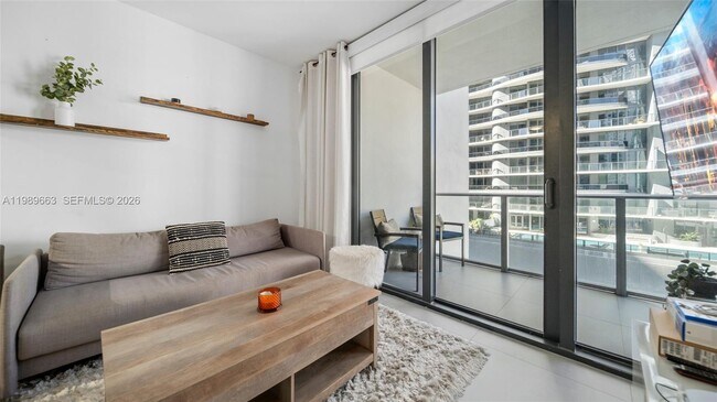Building Photo - 1010 Brickell Ave