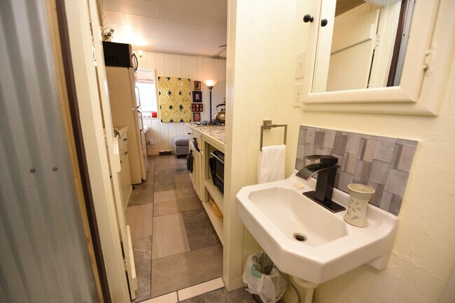 Building Photo - 759 MT-2