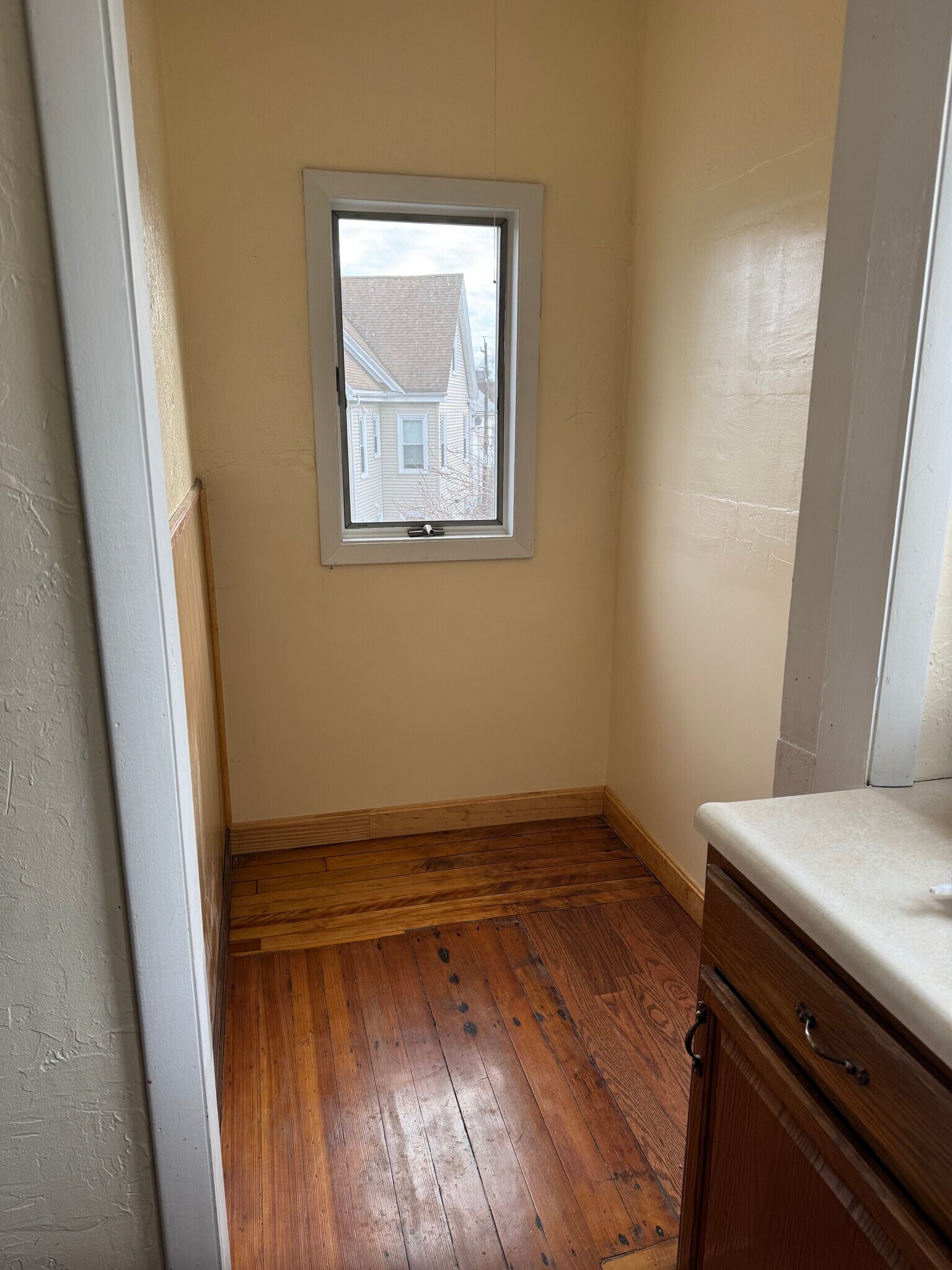 area to store anything - 6 Emmet Ter