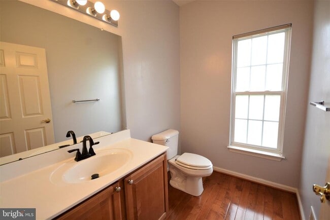 Building Photo - 120 Galyn Dr