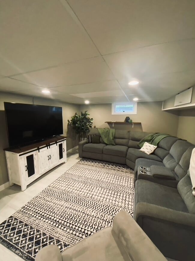 Building Photo - 4105 60th St