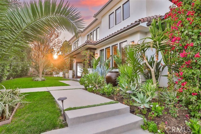 Building Photo - 5041 Palomar Dr