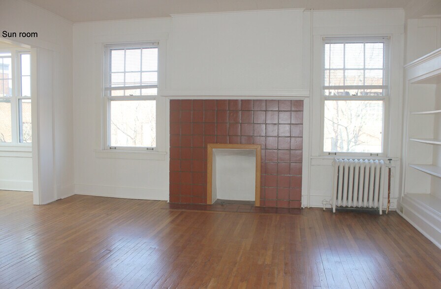:R - 5840 Alderson St