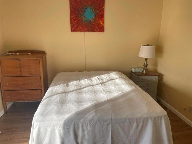 Building Photo - 183 Dorchester E