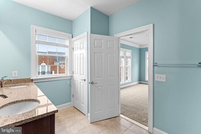 Building Photo - 42788 Lauder Terrace