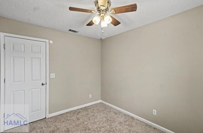 Building Photo - 43 Sandy Run Rd