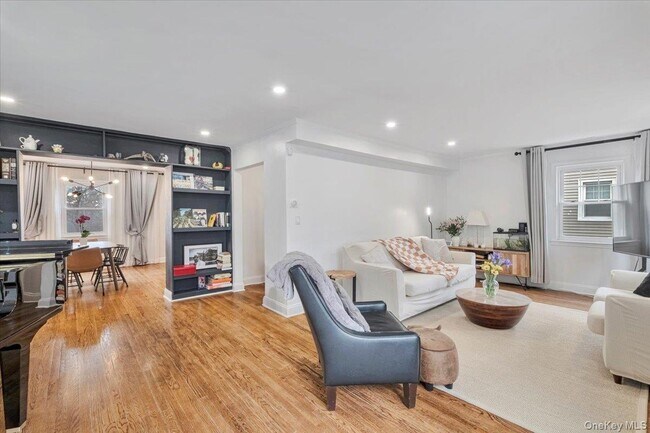 Building Photo - 75 Oakland Ave