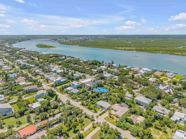 Building Photo - 1707 N Peninsula Ave