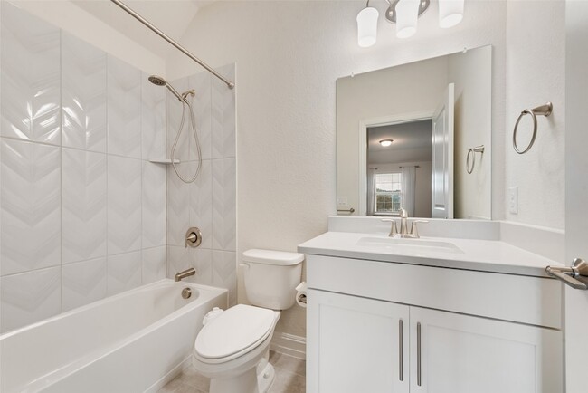 Building Photo - 5200 Amphora Ave
