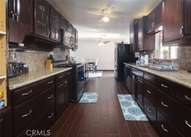 Building Photo - 45472 Deglet Noor St
