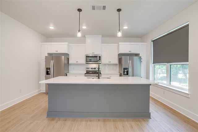 Building Photo - 2345 Benbrook Dr