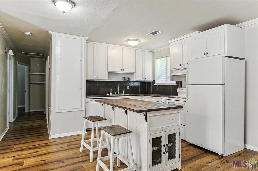 Building Photo - 10689 Rhus Fringe Dr