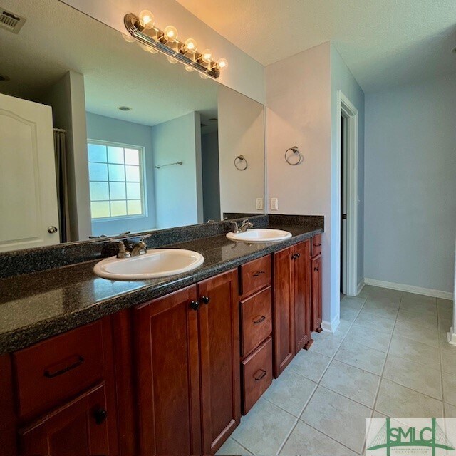 Building Photo - 275 Abigail Cir