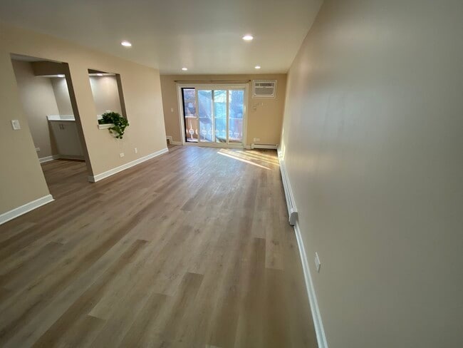 Building Photo - 17 Parkside Ct