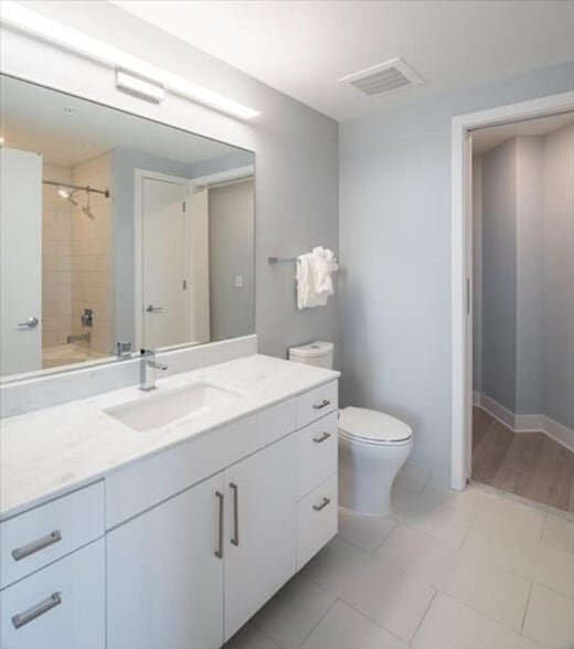 Building Photo - 4836 Rugby Ave