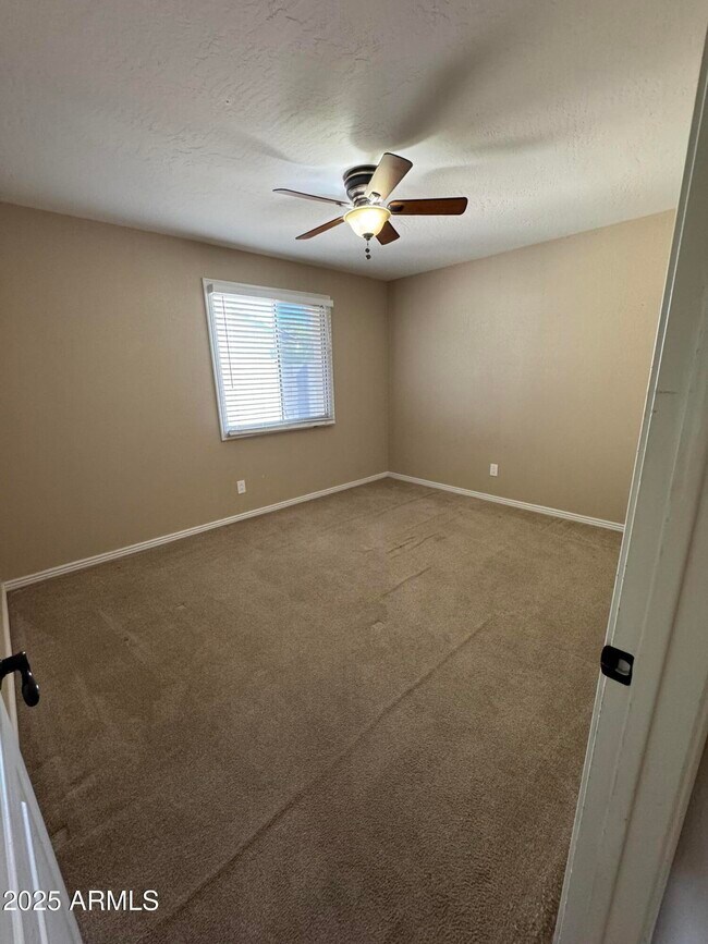 Building Photo - 3753 E Charter Oak Rd