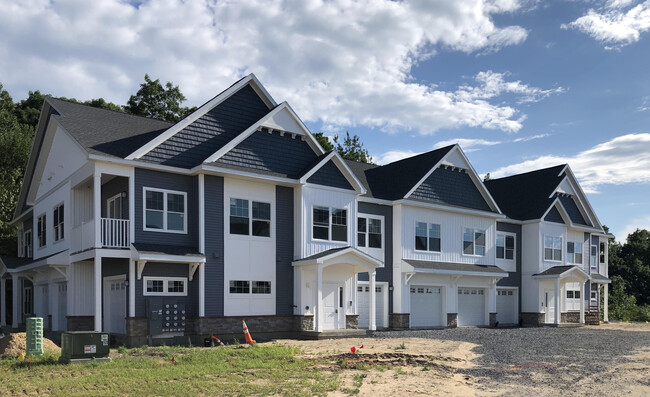 Primary Photo - Lofts at Kelley Farms