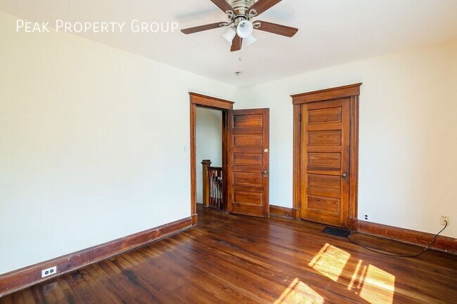 Building Photo - 2315 Moerlein Ave