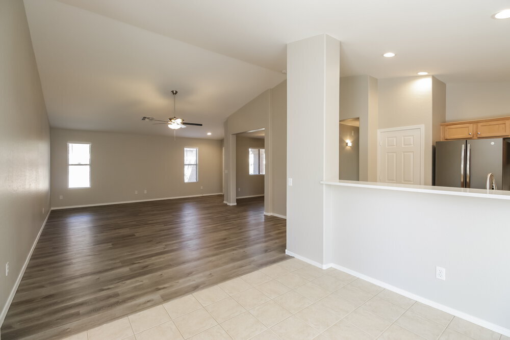 Building Photo - 3041 E Pinto Valley Rd