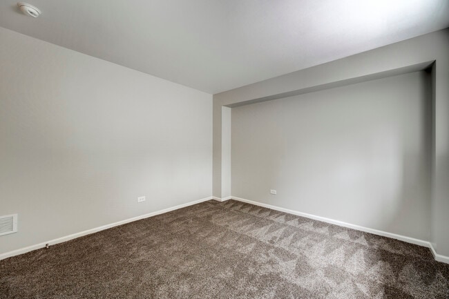 Building Photo - 14626 Paul Revere Ln