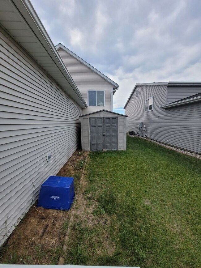 Building Photo - Quiet Neighborhood | Single Family Home | ...