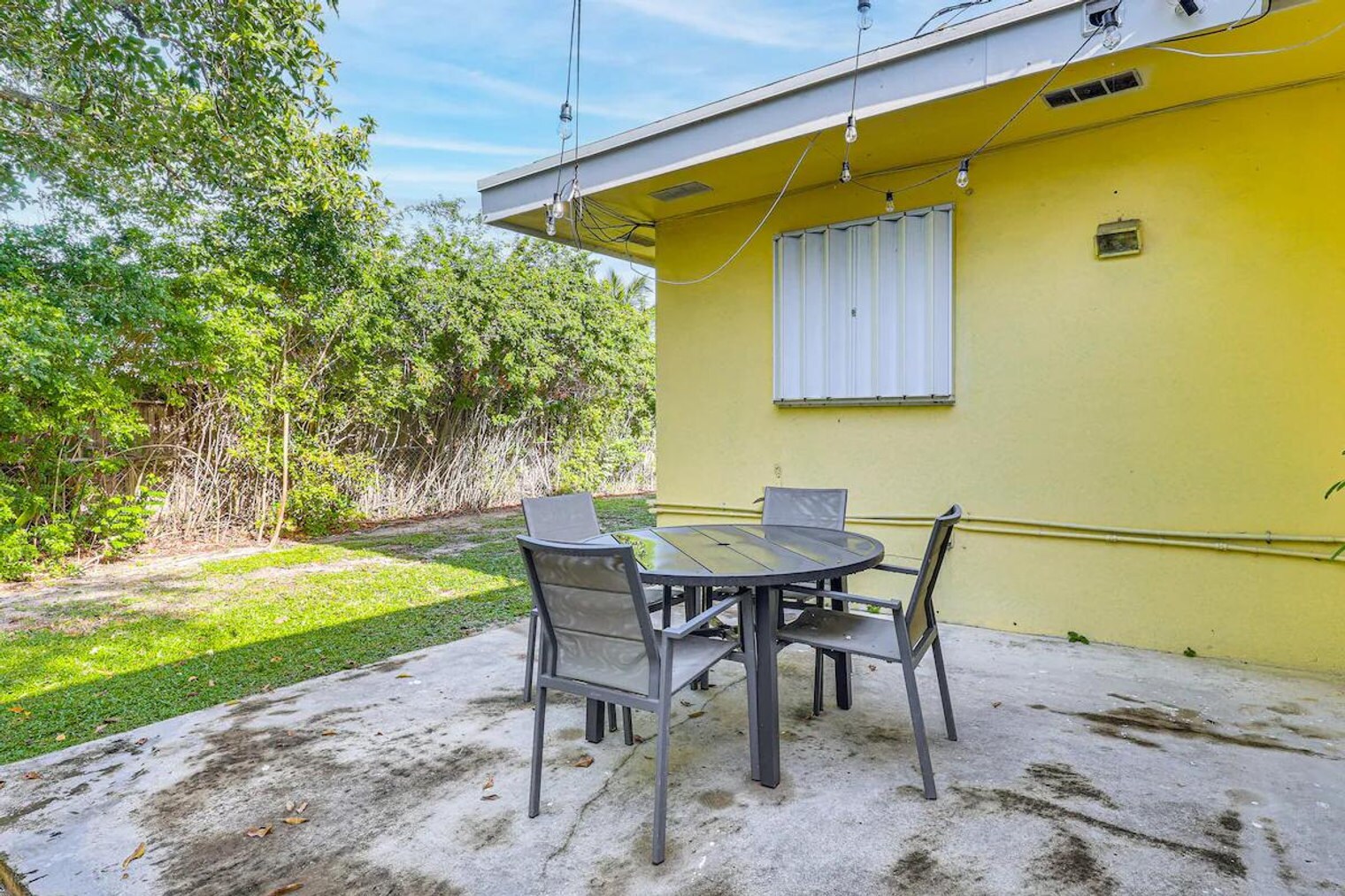 Building Photo - 3960 NW 189th Terrace