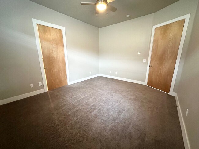 Building Photo - Rarely available in the most preferred River District! Available July 2026